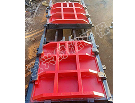 ����բ��